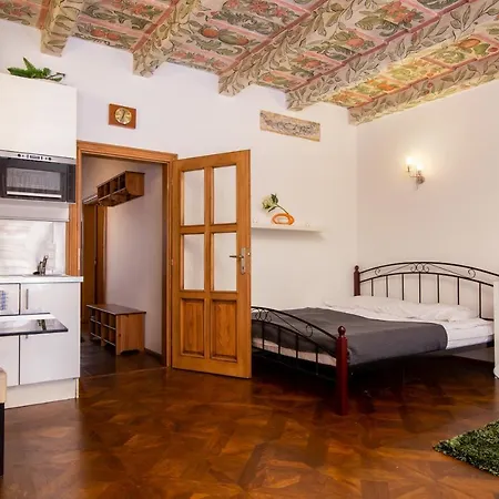 Charming Historical Charles Bridge Residences Πράγα