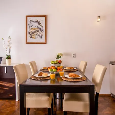 公寓式酒店 Charming Historical Charles Bridge Residences 布拉格